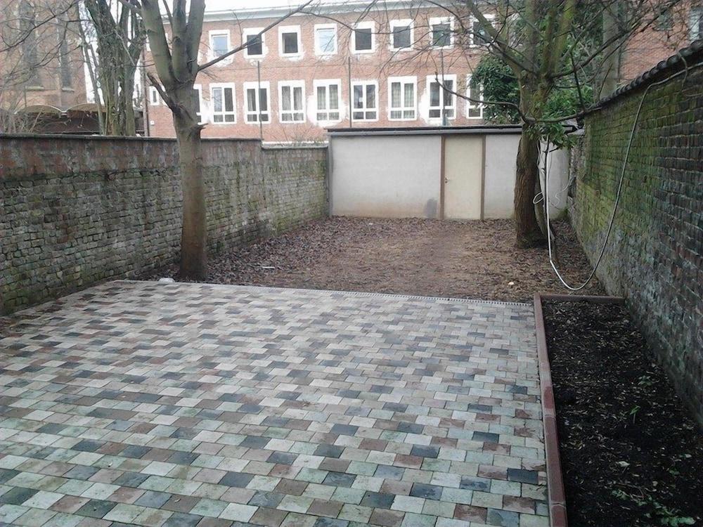 Hostel Louise Ixelles ภายนอก รูปภาพ